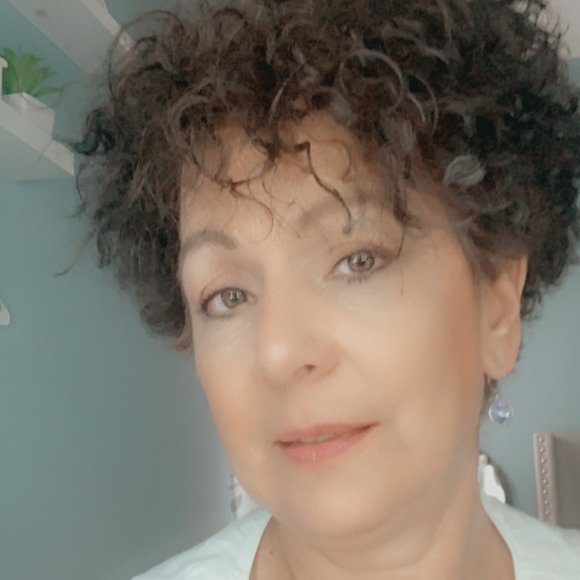 Meet your Posher, Joann - Picture 1 of 1